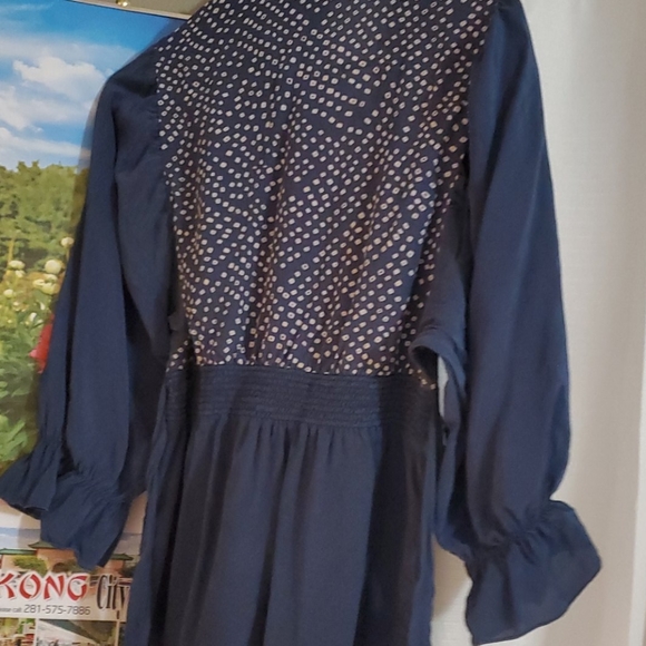 Bcbg navy blue white square blouse - Picture 5 of 5